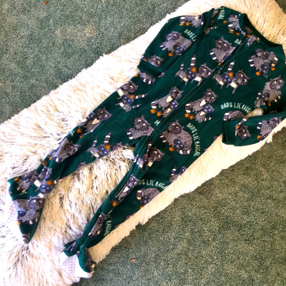 Dad’s Little Rascal fleece footed pajamas for toddlers